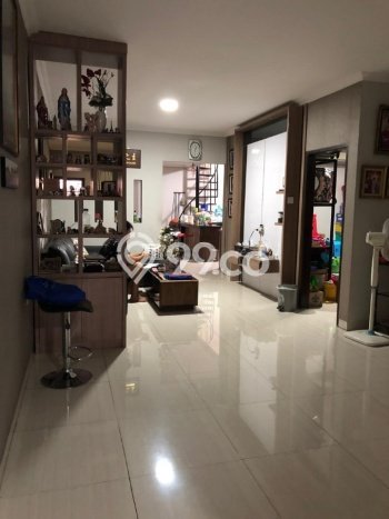 Dijual Rumah Luas Megah Dengan View Cantik di Duri Kepa, Jakarta Barat Dijual Rumah Luas Megah Dengan View Cantik di Duri Kepa, Jakarta Barat