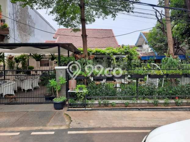 Rumah Lokasi Strategis area Pejompongan, Jakarta Pusat, Luas 450m² Bangunan 350m² Rumah Lokasi Strategis area Pejompongan, Jakarta Pusat, Luas 450m² Bangunan 350m²