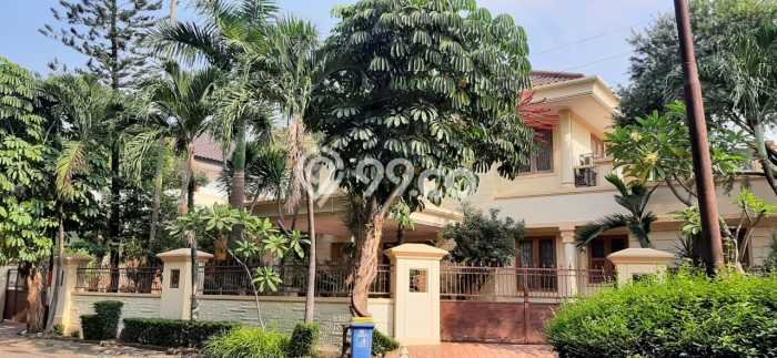 Dijual Cepat Rumah 5 KT 5 KM di Kawasan Komersial Bintaro, Tangerang Selatan Dijual Cepat Rumah 5 KT 5 KM di Kawasan Komersial Bintaro, Tangerang Selatan