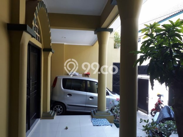 For Sale Rumah 4 Kamar Lokasi Ideal Nyaman dan Strategis di Laweyan For Sale Rumah 4 Kamar Lokasi Ideal Nyaman dan Strategis di Laweyan