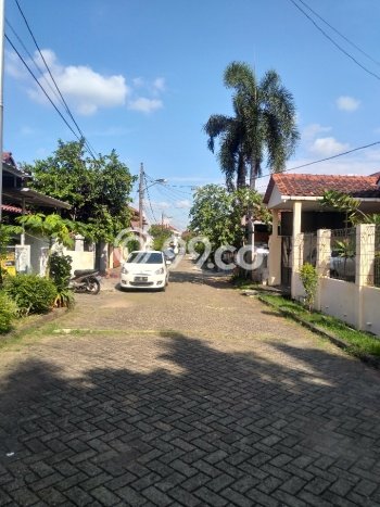Dijual Rumah 2 Kamar Lokasi Strategis Bagus dan Strategis di Kebayoran Lama Dijual Rumah 2 Kamar Lokasi Strategis Bagus dan Strategis di Kebayoran Lama