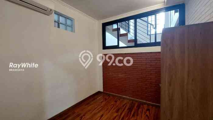 Rumah di Cilandak, Siap Huni, 3 KT, Dekat Cilandak, Jakarta Selatan, Jakarta Selatan, LT 160m² LB 220m² Rumah di Cilandak, Siap Huni, 3 KT, Dekat Cilandak, Jakarta Selatan, Jakarta Selatan, LT 160m² LB 220m²