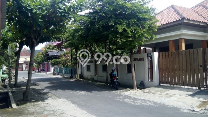 For Sale Rumah Mewah Exclusive di Manahan, Solo For Sale Rumah Mewah Exclusive di Manahan, Solo