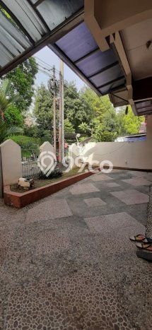 Rumah Luas Asri 2 KT Siap Pakai di BSD Tangerang Rumah Luas Asri 2 KT Siap Pakai di BSD Tangerang