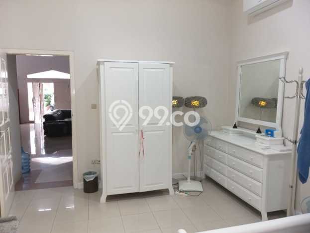 Disewakan! Rumah 4 Kamar Tidur &
1 Kamar Mandi di Lippo Karawaci, Tangerang Disewakan! Rumah 4 Kamar Tidur &
1 Kamar Mandi di Lippo Karawaci, Tangerang