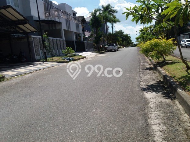 LIMITED OFFER! Rumah Berkualitas di Balikpapan Selatan, Luas 200m² Bangunan 300m² LIMITED OFFER! Rumah Berkualitas di Balikpapan Selatan, Luas 200m² Bangunan 300m²