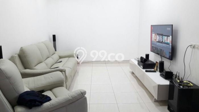 Rumah Elit Modern Tanpa Renovasi di Sunrise Garden Jakarta Barat Rumah Elit Modern Tanpa Renovasi di Sunrise Garden Jakarta Barat