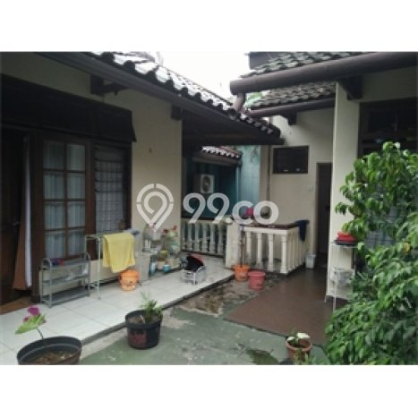 Siap Huni Rumah Mewah 11 Kamar di Menteng Dekat ke Mana Pun Siap Huni Rumah Mewah 11 Kamar di Menteng Dekat ke Mana Pun