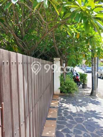Rumah Luxury Modern Siap Huni di Srengseng Jakarta Barat Rumah Luxury Modern Siap Huni di Srengseng Jakarta Barat