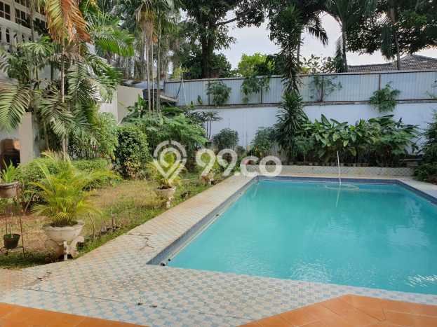 Disewakan Rumah Nyaman LT 1600m2 / LB 1000m2 di Senopati, Jakarta Selatan Disewakan Rumah Nyaman LT 1600m2 / LB 1000m2 di Senopati, Jakarta Selatan