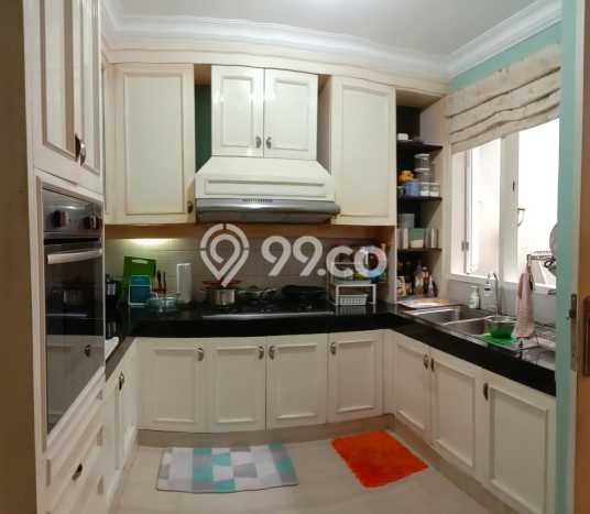 FEATURED! Rumah Nyaman di Veteran, Luas 172m² Bangunan 300m² FEATURED! Rumah Nyaman di Veteran, Luas 172m² Bangunan 300m²