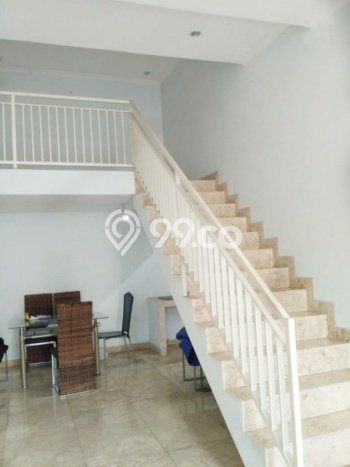 Rumah di Ciputat, Tangerang Selatan, LT 390m² LB 200m² Rumah di Ciputat, Tangerang Selatan, LT 390m² LB 200m²