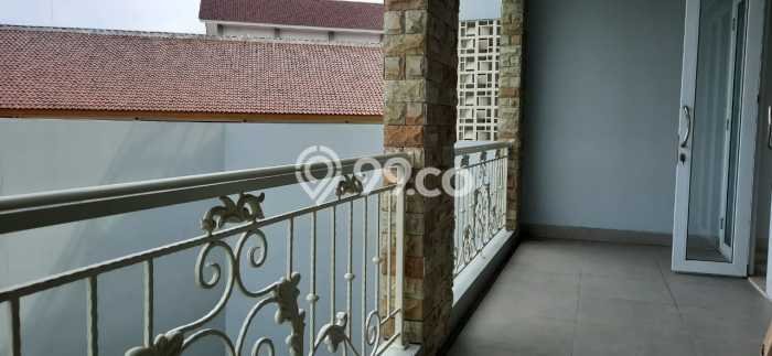 Dijual Rumah Mewah Elegan Dengan View Cantik di Cipinang, Jakarta Timur Dijual Rumah Mewah Elegan Dengan View Cantik di Cipinang, Jakarta Timur