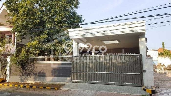 For Sale Rumah Mewah Exclusive di Rungkut, Surabaya For Sale Rumah Mewah Exclusive di Rungkut, Surabaya