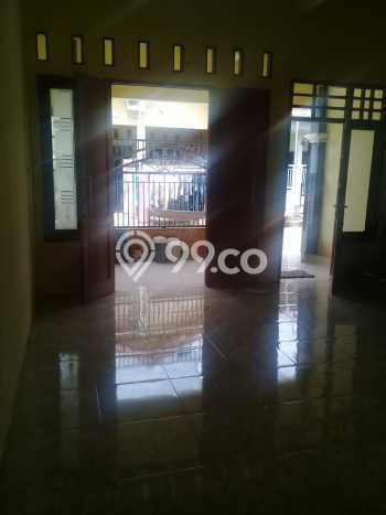 Rumah di Manyar, 4 KT, Lingkungan Asri, LT 105m2m² Bangunan 140m2m² Rumah di Manyar, 4 KT, Lingkungan Asri, LT 105m2m² Bangunan 140m2m²