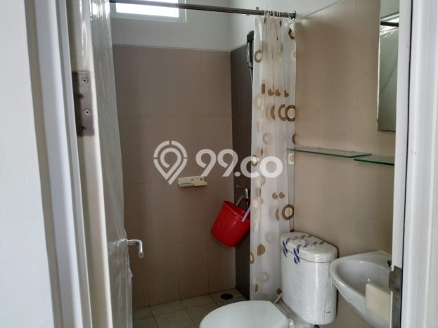 Disewakan! Rumah 3 Kamar Tidur &
2 Kamar Mandi di Gading Serpong, Tangerang Disewakan! Rumah 3 Kamar Tidur &
2 Kamar Mandi di Gading Serpong, Tangerang