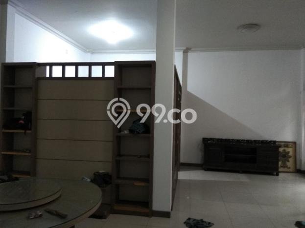 Rumah Siap Huni LT 355m² / LB 375m² di Kawasan Bisnis Rejosari, Semarang Rumah Siap Huni LT 355m² / LB 375m² di Kawasan Bisnis Rejosari, Semarang