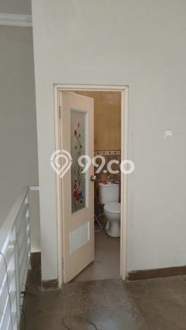 Dijual Cepat Rumah Bagus Siap Huni LB 180m2 di Gentan, Solo Dijual Cepat Rumah Bagus Siap Huni LB 180m2 di Gentan, Solo