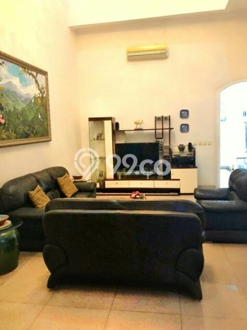 Rumah Elit LB 500m2 Siap Huni Desain Elegan di Puri Indah, Jakarta Barat Rumah Elit LB 500m2 Siap Huni Desain Elegan di Puri Indah, Jakarta Barat