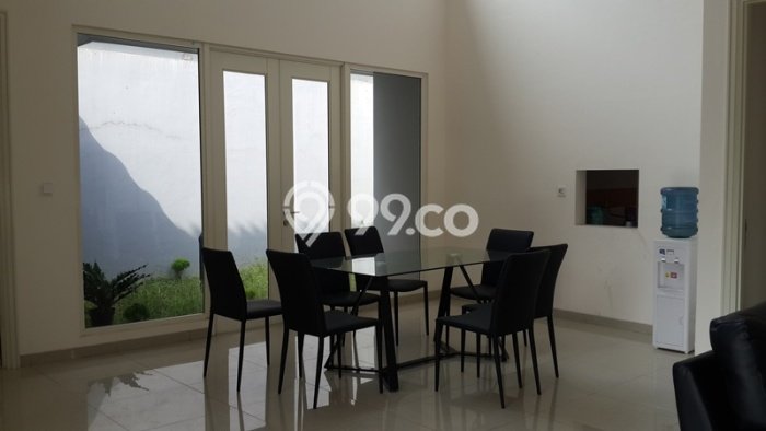 Rumah Mewah LB 240m2 Siap Huni Desain Elegan di Alam Sutera, Tangerang Rumah Mewah LB 240m2 Siap Huni Desain Elegan di Alam Sutera, Tangerang