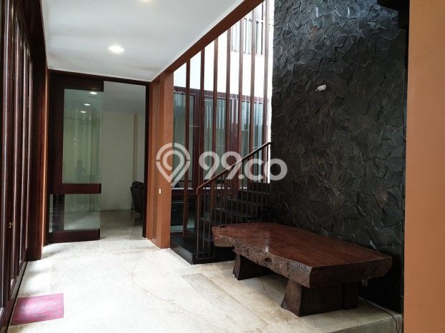 Rumah Elit Modern Siap Huni di Pondok Indah Jakarta Selatan Rumah Elit Modern Siap Huni di Pondok Indah Jakarta Selatan