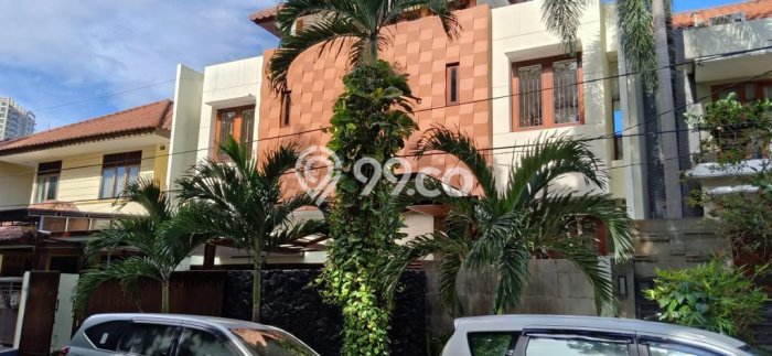 GOOD DEAL! Rumah Strategis di Pondok Indah, Luas 370m² LB 500m² GOOD DEAL! Rumah Strategis di Pondok Indah, Luas 370m² LB 500m²