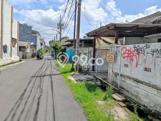 Rumah LB 70m² Dekat dengan Fasilitas Umum, Jakarta Barat - Lokasi Premium Rumah LB 70m² Dekat dengan Fasilitas Umum, Jakarta Barat - Lokasi Premium