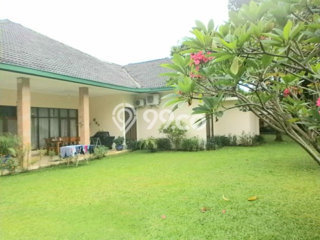 Ready to Use! Premium House LT 1034m2 Desain Modern di Kemang Ready to Use! Premium House LT 1034m2 Desain Modern di Kemang