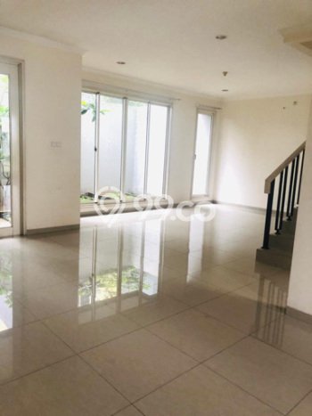 Rumah Elit LB 238m2 Siap Huni Desain Elegan di Alam Sutera, Tangerang Rumah Elit LB 238m2 Siap Huni Desain Elegan di Alam Sutera, Tangerang