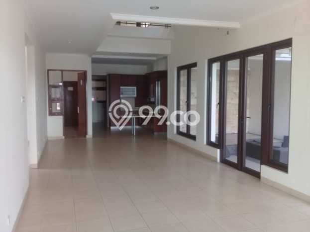 Ready to Use! Luxury House LT 312m2 Desain Elegan di Bintaro Ready to Use! Luxury House LT 312m2 Desain Elegan di Bintaro