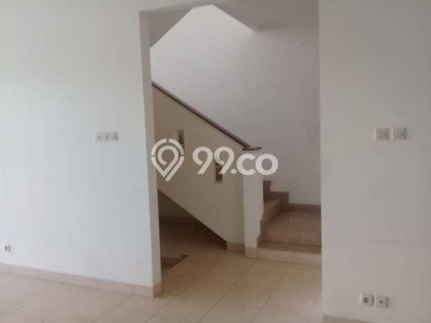 Ready to Use! Luxury House LT 312m2 Desain Elegan di Bintaro Ready to Use! Luxury House LT 312m2 Desain Elegan di Bintaro