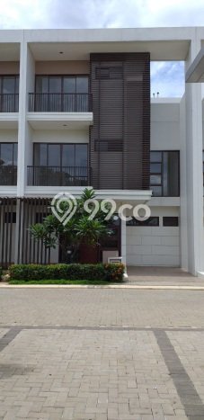 Ready to Use! Luxury House LT 67m2 Desain Modern di BSD City Ready to Use! Luxury House LT 67m2 Desain Modern di BSD City