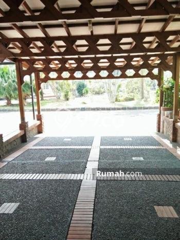 INVESTASI CERDAS! Rumah Exclusive Bintaro, Jakarta Selatan, Luas Tanah 522m² LB 250m² INVESTASI CERDAS! Rumah Exclusive Bintaro, Jakarta Selatan, Luas Tanah 522m² LB 250m²