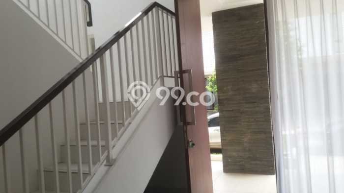 Ready to Use! Luxury House LT 150m2 Desain Modern di Bintaro Ready to Use! Luxury House LT 150m2 Desain Modern di Bintaro