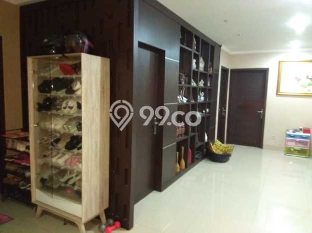 Hunian Mewah LB 300m2 Siap Pakai Desain Elegan di Duri Kosambi, Jakarta Barat Hunian Mewah LB 300m2 Siap Pakai Desain Elegan di Duri Kosambi, Jakarta Barat