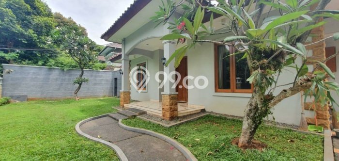 Sewa Rumah Nyaman LT 800m2 / LB 550m2 di Kemang, Jakarta Selatan Sewa Rumah Nyaman LT 800m2 / LB 550m2 di Kemang, Jakarta Selatan