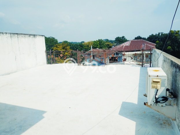 Rumah Area Strategis kawasan Tlaga Bodas, Semarang, LT 252m² LB 464m² Rumah Area Strategis kawasan Tlaga Bodas, Semarang, LT 252m² LB 464m²
