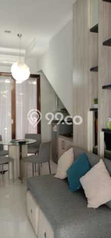 For Sale Hunian Rumah Terawat 4 Kamar di Graha Raya, Tangerang For Sale Hunian Rumah Terawat 4 Kamar di Graha Raya, Tangerang