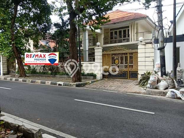Hot Offer Hunian Premium Ideal dan Luas di Menteng, Jakarta Pusat Hot Offer Hunian Premium Ideal dan Luas di Menteng, Jakarta Pusat