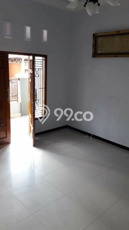 Rumah Modern Minimalis 3 KT Bisa Langsung Pindah di Banyumanik Rumah Modern Minimalis 3 KT Bisa Langsung Pindah di Banyumanik