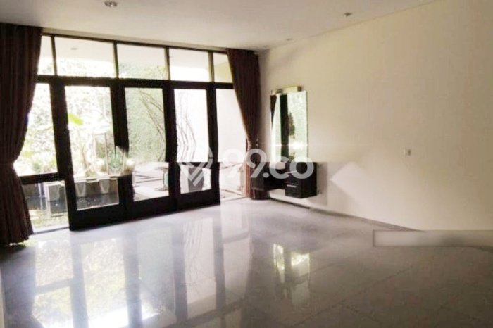 Dijual Rumah Mewah Megah Dengan View Eksklusif di Setra Duta, Bandung Dijual Rumah Mewah Megah Dengan View Eksklusif di Setra Duta, Bandung