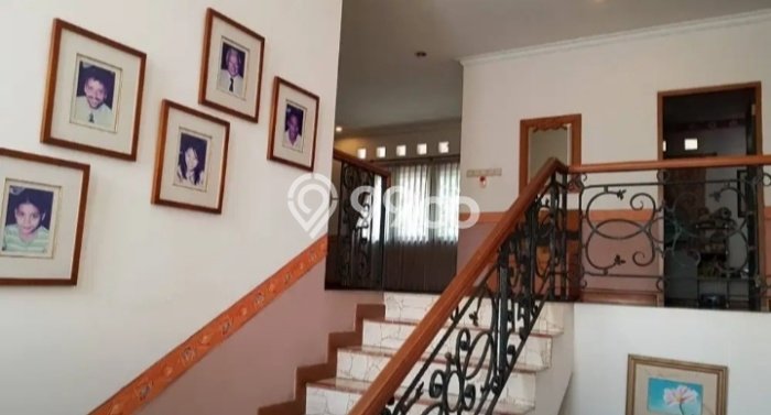 Rumah Mewah Dalam Komplek Fasilitas Lapangan Tenis & Private Pool di Villa Jati Padang, Pasar Minggu Rumah Mewah Dalam Komplek Fasilitas Lapangan Tenis & Private Pool di Villa Jati Padang, Pasar Minggu