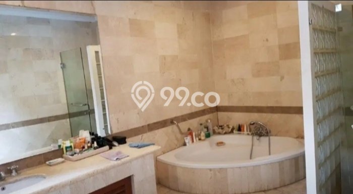 Rumah Mewah Dalam Komplek Fasilitas Lapangan Tenis & Private Pool di Villa Jati Padang, Pasar Minggu Rumah Mewah Dalam Komplek Fasilitas Lapangan Tenis & Private Pool di Villa Jati Padang, Pasar Minggu