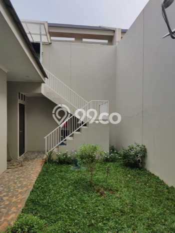 Rumah Luxury Modern Tanpa Renovasi di BSD Tangerang Rumah Luxury Modern Tanpa Renovasi di BSD Tangerang