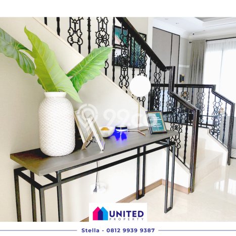 LOKASI PREMIUM! Rumah Strategis di BSD, Luas 200m² LB 225m² LOKASI PREMIUM! Rumah Strategis di BSD, Luas 200m² LB 225m²
