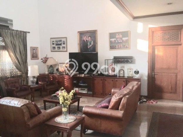Rumah Elit Modern Siap Huni di Lebak Bulus Jakarta Selatan Rumah Elit Modern Siap Huni di Lebak Bulus Jakarta Selatan