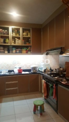 Dijual Rumah 4 Kamar Lokasi Strategis Nyaman dan Strategis di Karawaci Dijual Rumah 4 Kamar Lokasi Strategis Nyaman dan Strategis di Karawaci