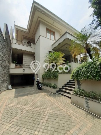 Disewakan Rumah Nyaman LT 650m2 / LB 780m2 di Pondok Indah, Jakarta Selatan Disewakan Rumah Nyaman LT 650m2 / LB 780m2 di Pondok Indah, Jakarta Selatan