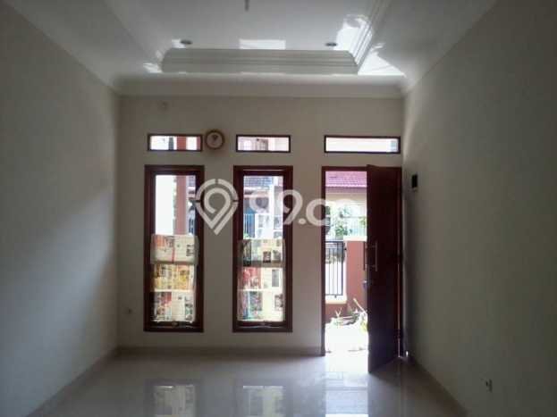 Rumah LT 112m² Newly Renovated di BSD, Dekat Supermarket, Tangerang Rumah LT 112m² Newly Renovated di BSD, Dekat Supermarket, Tangerang