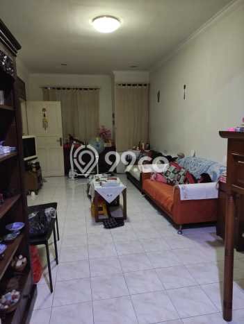 Dijual Rumah 4 Kamar Lokasi Ideal Nyaman dan Strategis di Cengkareng Dijual Rumah 4 Kamar Lokasi Ideal Nyaman dan Strategis di Cengkareng